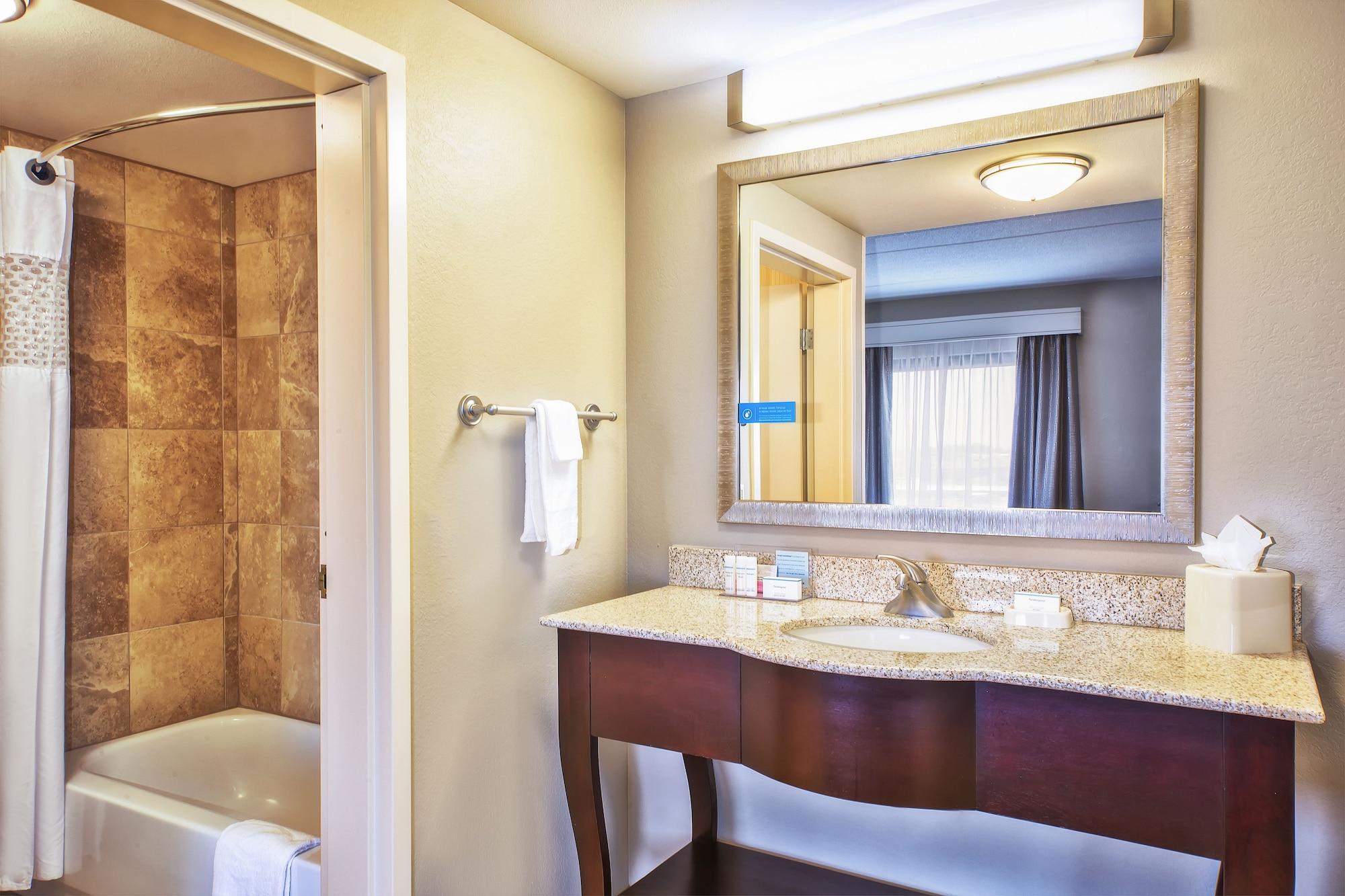 Hampton Inn & Suites Madison - West Eksteriør billede