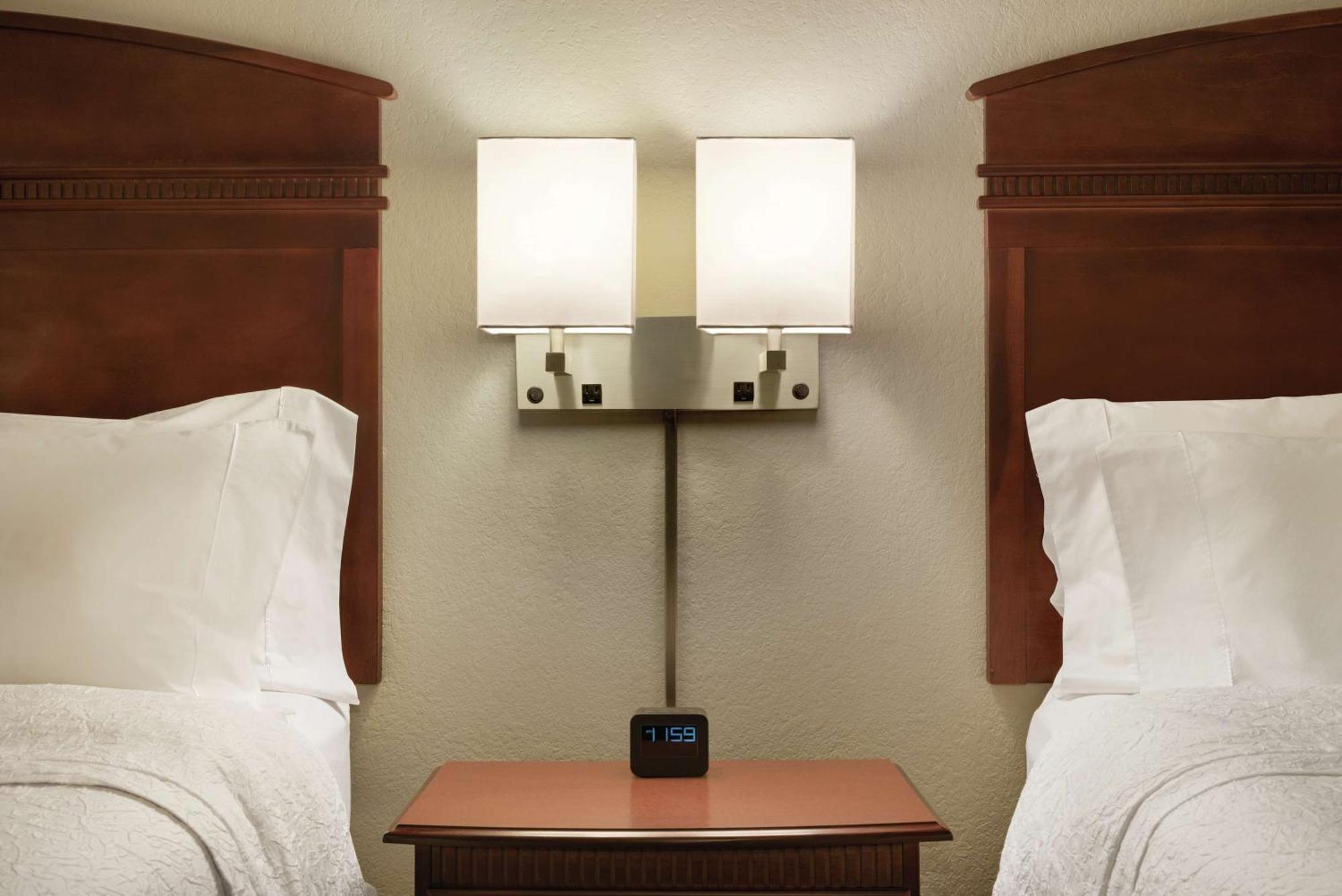 Hampton Inn & Suites Madison - West Eksteriør billede